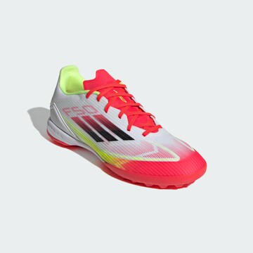 Chaussure de foot 'F50 League' ADIDAS PERFORMANCE en blanc