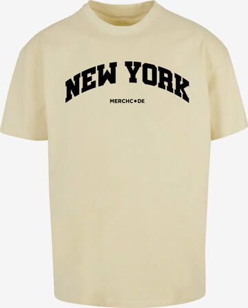 Merchcode Shirt 'New York Wording' in Geel: voorkant
