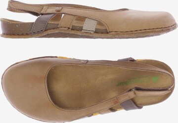EL NATURALISTA Sandals & High-Heeled Sandals in 39 in Brown: front