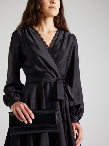 SWING - Vestido en negro