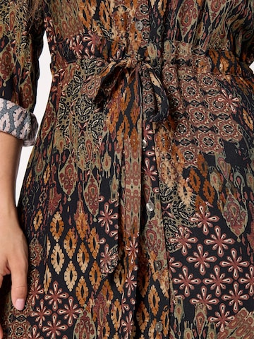 Robe d’été Apricot en mélange de couleurs