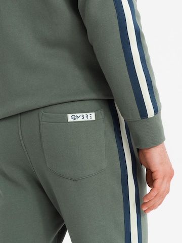 Ombre Leisure suit in Green