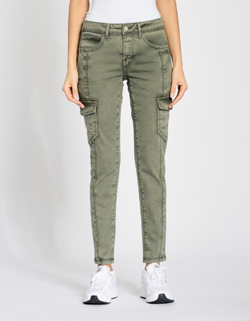Gang Tapered Cargo Jeans in Green: front