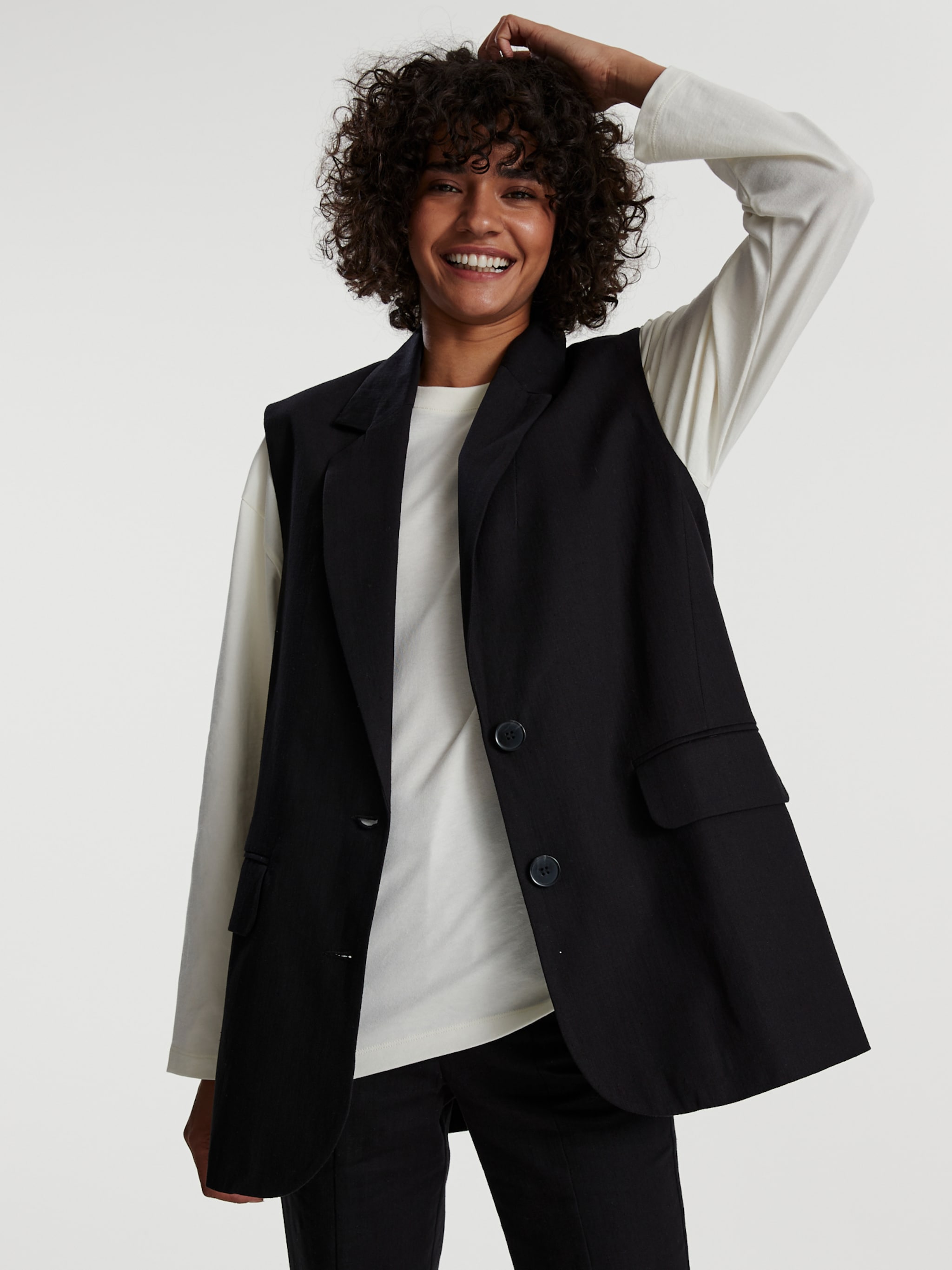 EDITED Producten Gilet 'TAYRA' Zwart