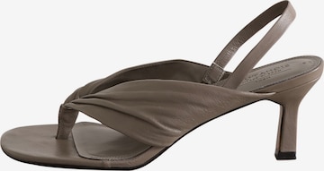 Next Sandaal in Grijs: voorkant