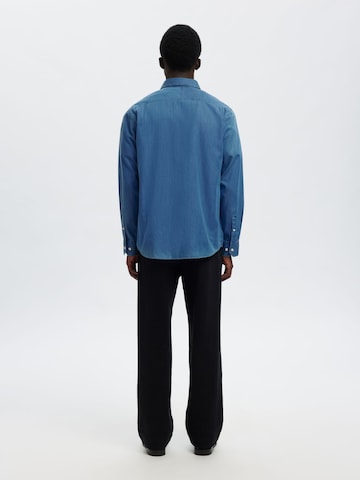 SELECTED - Ajuste regular Camisa en azul