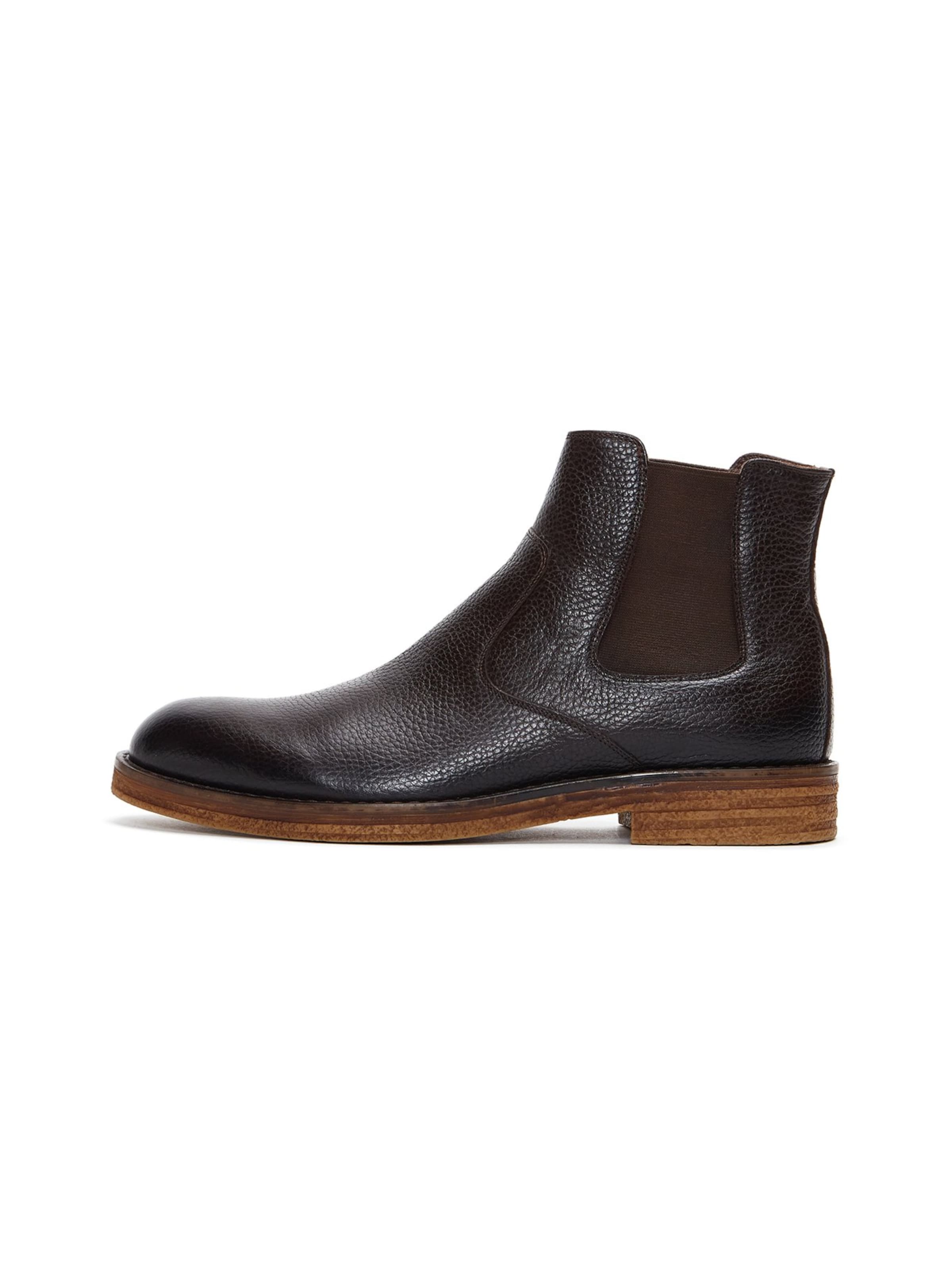Derimod Chelsea Boots in Brown: front
