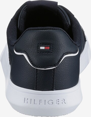 TOMMY HILFIGER Sneakers laag in Blauw