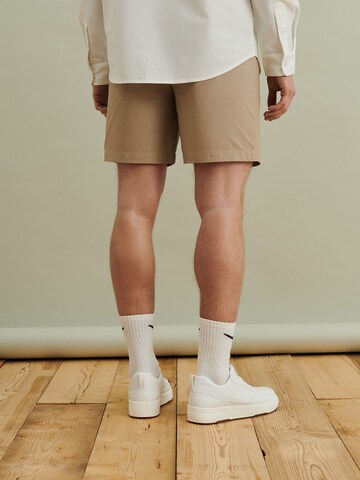 regular Pantaloni con pieghe 'Oskar' di DAN FOX APPAREL in beige