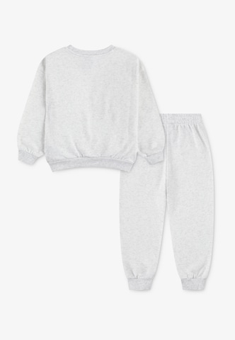 Nike Sportswear - Ropa para correr 'ESSENTIAL' en gris