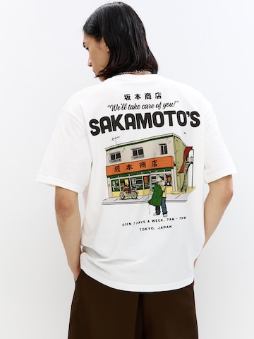 Pull&Bear T-Shirt 'SAKAMOTO' in Weiß: Vorderseite