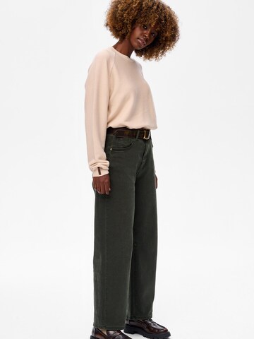 Blue Shadow Regular Pants in Green
