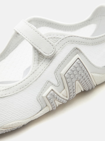 MERRELL Слипоны 'RELAY TOUR' в Белый