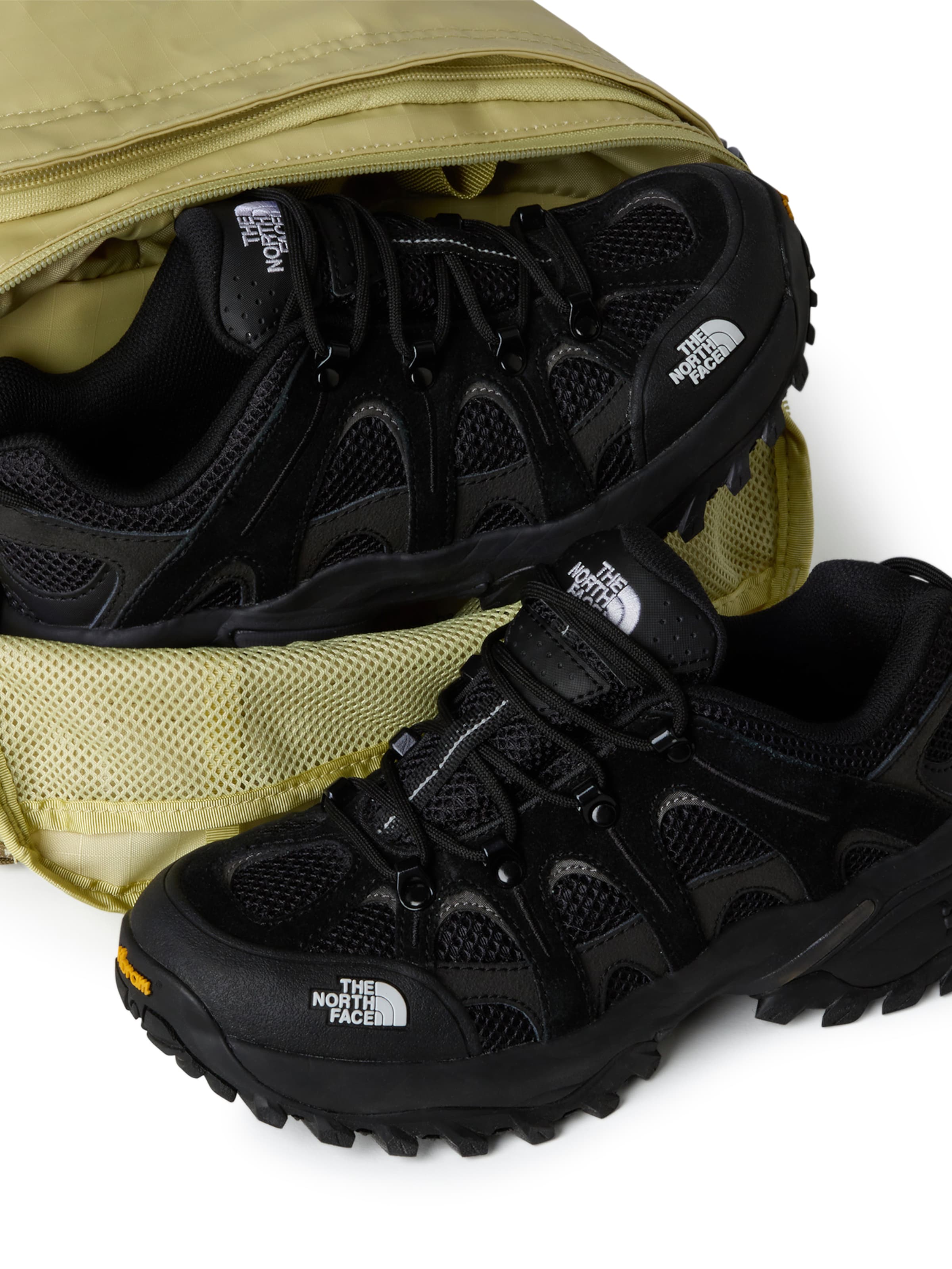 THE NORTH FACE Рюкзак 'Base Camp Voyager' в Зеленый