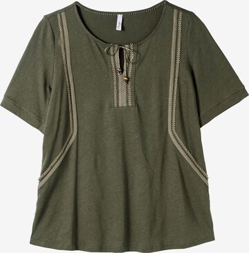 SHEEGO Shirt in Green: front