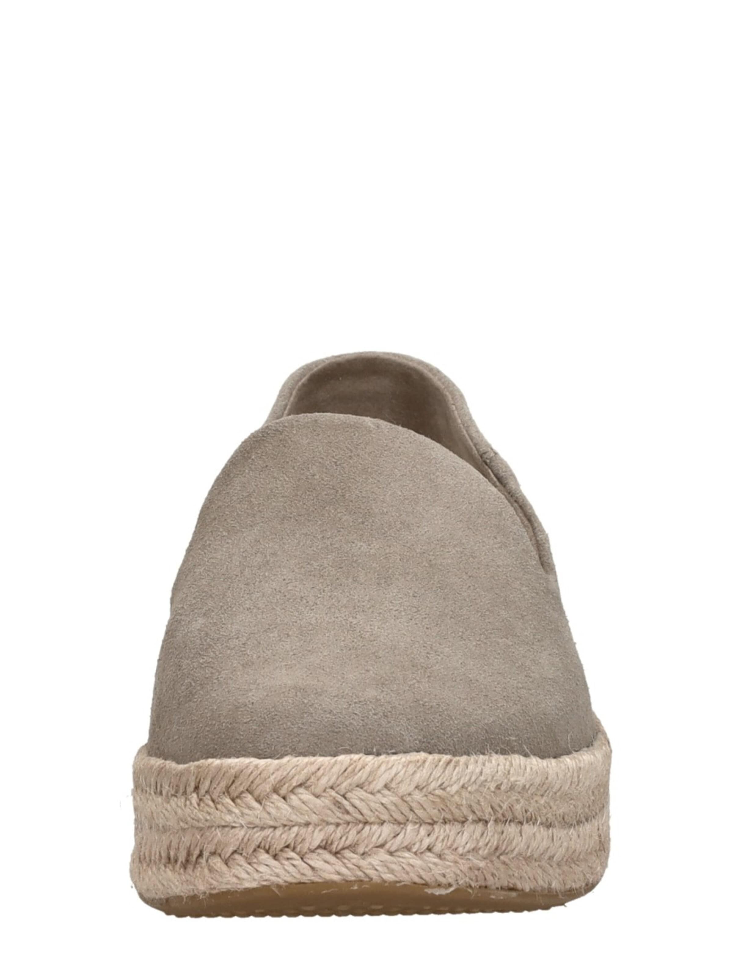 TOMS Slipper 'Carolina'‌‌‌‌ in Beige