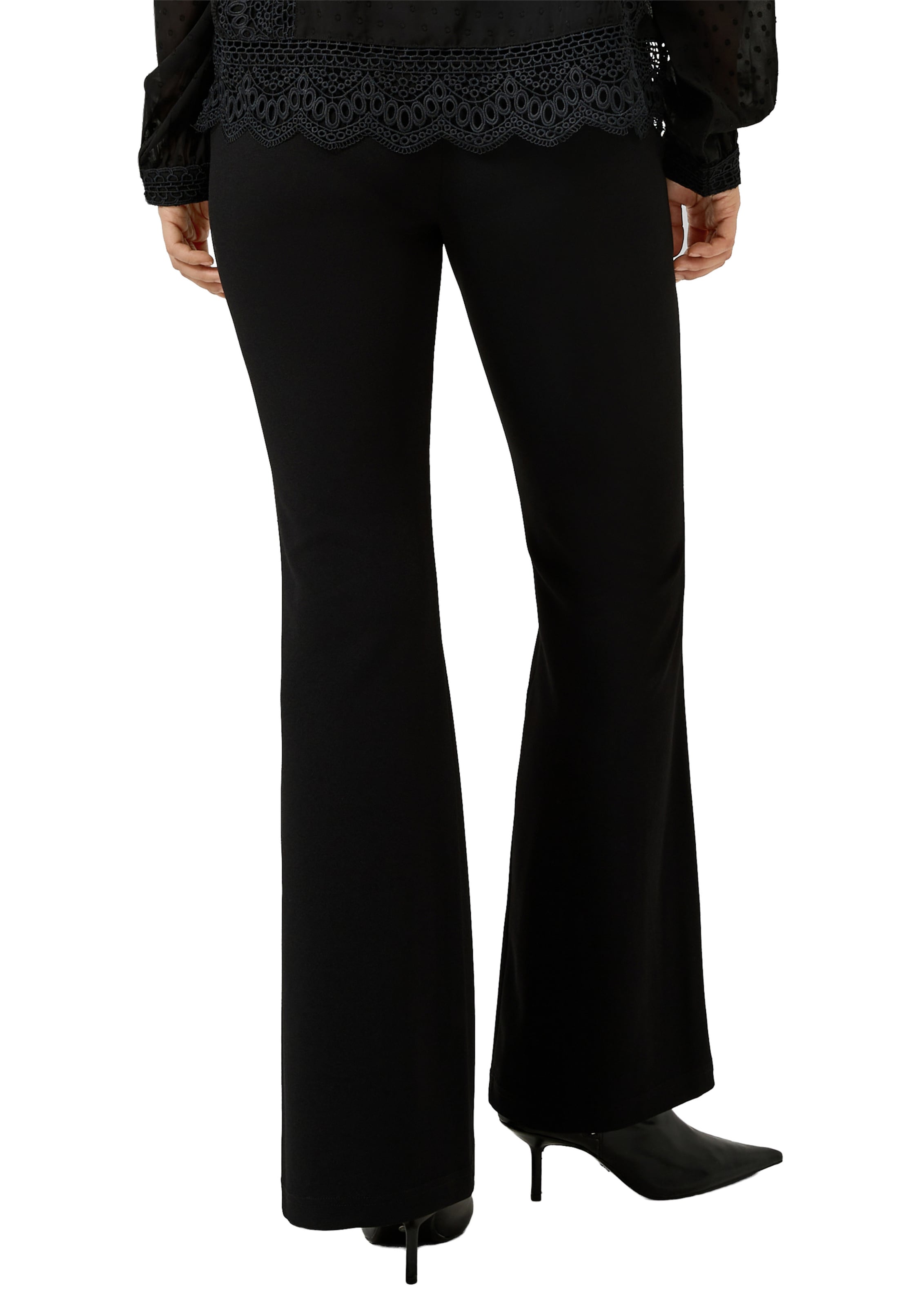 QS Flared Broek in Zwart