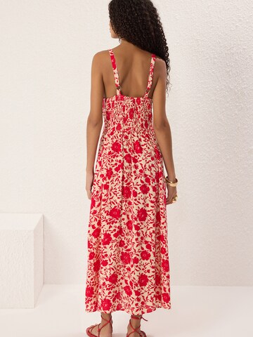 Trendyol Φόρεμα σε κόκκινο