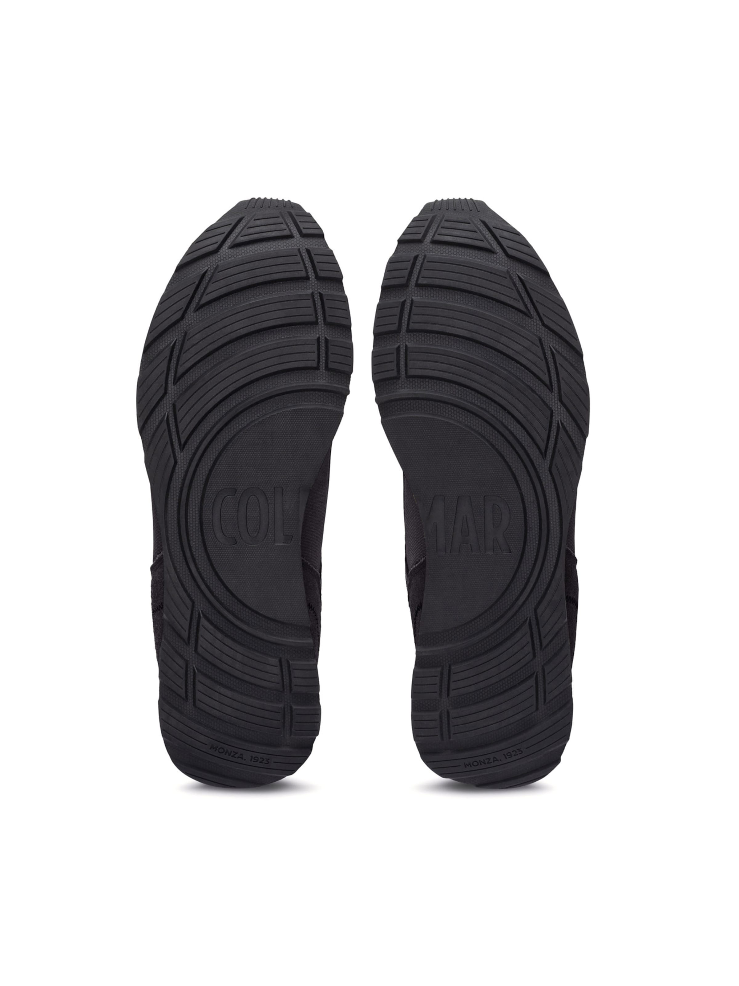 Colmar Platform trainers 'Travis Sport' in Black: bottom