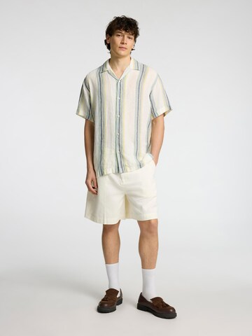 Coupe regular Chemise SELECTED HOMME en jaune
