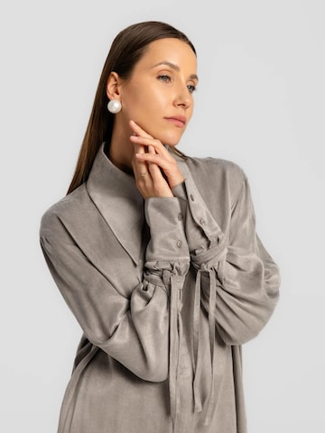 mandragora Blouse 'Vena' in Grijs