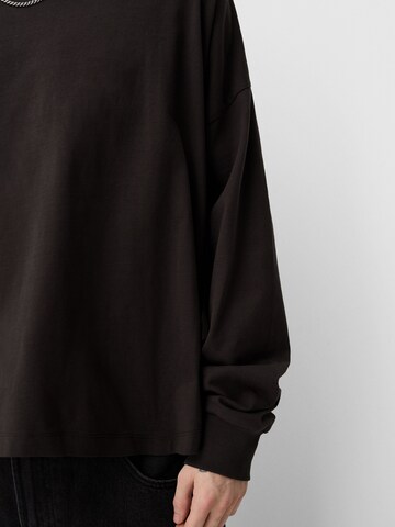 T-Shirt Bershka en gris