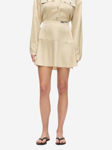 KARL LAGERFELD JEANS - Falda 'KLJ Satin Mini Skirt B2W12017' en beige: frente