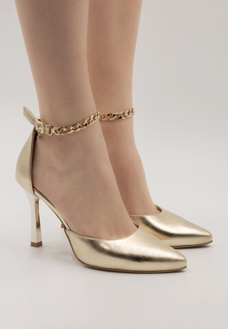 faina Slingback Pumps in Gold