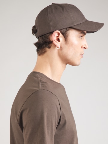 ARMEDANGELS Regular fit T-shirt 'JAAMES' i brun