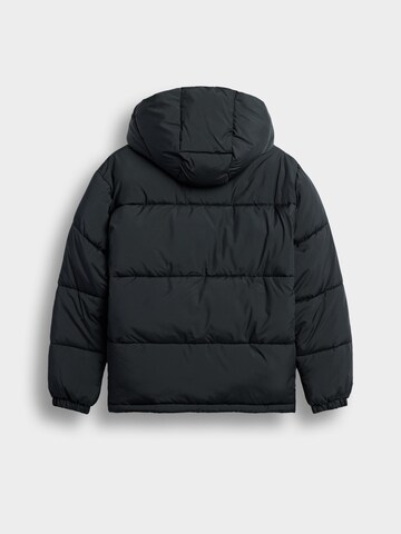 Burocs Winter Jacket in Black