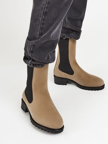 NINE TO FIVE Chelsea Boots 'Saxa' in Grey