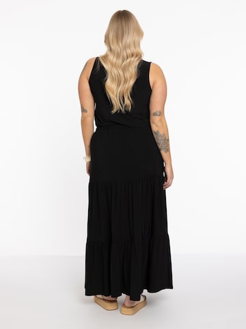 Yoek Skirt ' with an elastic waistband ' in Black
