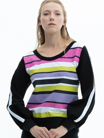 SCR. Sporttrui 'Rama' in Gemengde kleuren: voorkant