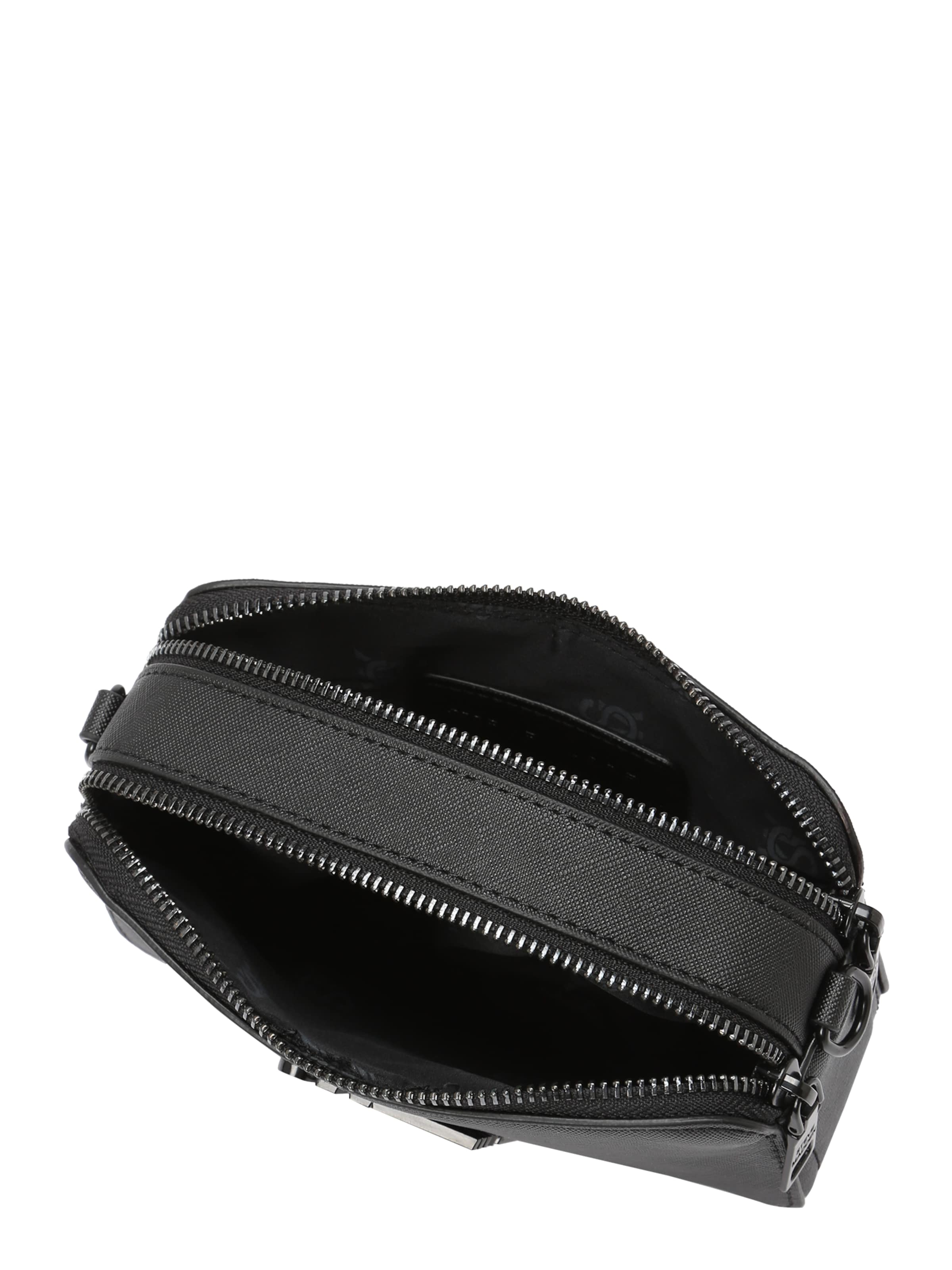 STEVE MADDEN Tasche 'BRISA' in Schwarz