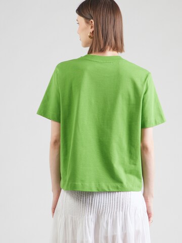 T-shirt 'SLFEssential' SELECTED FEMME en vert