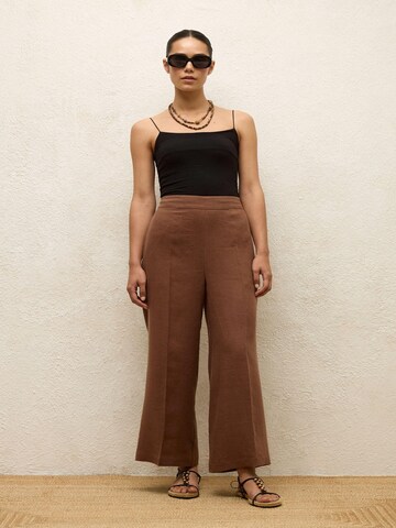 MANUKA Wide leg Trousers in Brown