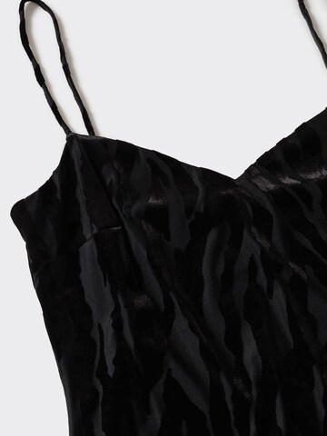 MANGO Koktejlové šaty 'XZEB' – černá