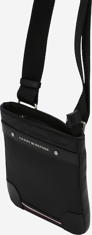 TOMMY HILFIGER Tasche in Schwarz: predná strana