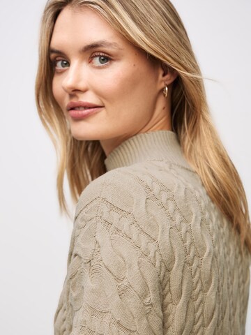 STREET ONE Pullover in Beige