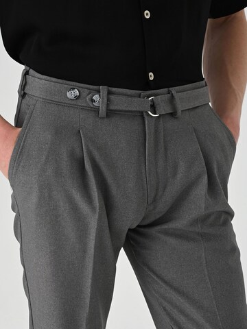 regular Pantaloni di Antioch in grigio