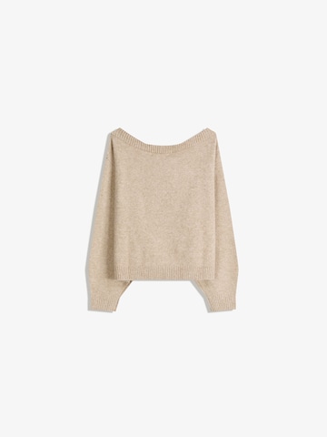 Pulover de la Bershka pe bej