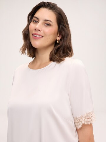 Fiorella Rubino Blouse in Beige