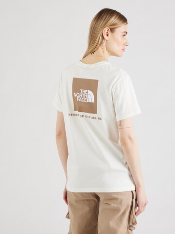 Tricou 'Redbox' de la THE NORTH FACE pe alb: față