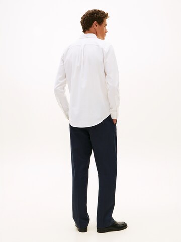 TOMMY HILFIGER Regular fit Πουκάμισο για το γραφείο 'Flex' σε λευκό