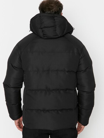 Veste d’hiver Trendyol en noir