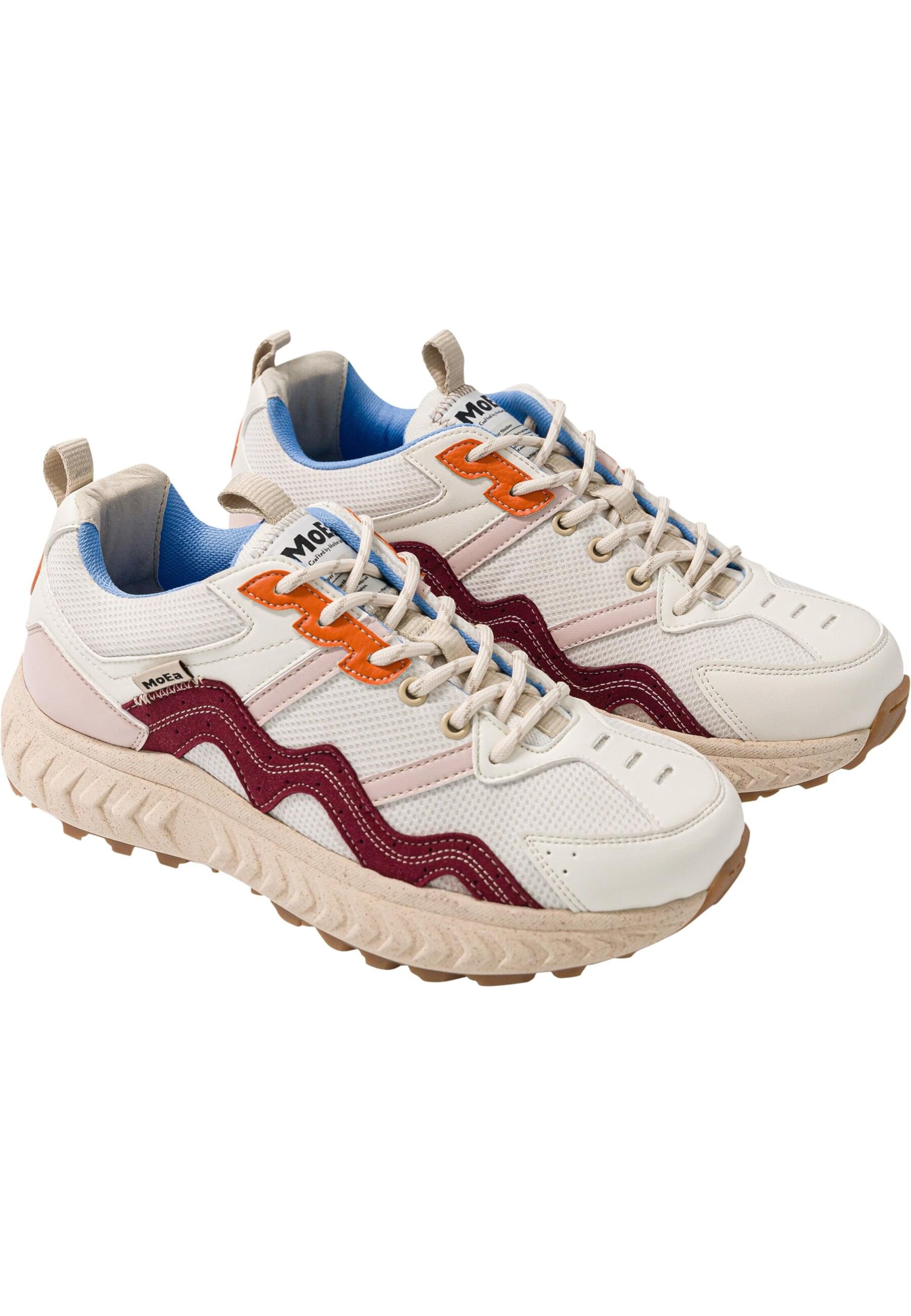 Sneaker bassa 'Gen7 - All In Coral' di MoEa in bianco