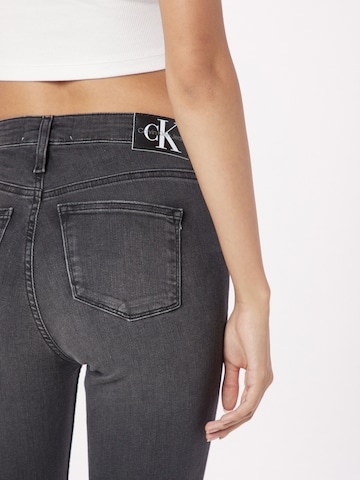 Calvin Klein Jeans Skinny Džíny – šedá
