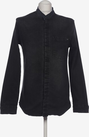 tigha Button Up Shirt in S in Black: front