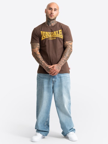 LONSDALE Bluser & t-shirts 'KAI' i brun