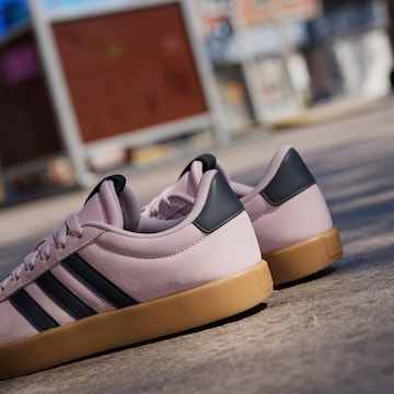 ADIDAS SPORTSWEAR Matalavartiset tennarit 'VL Court 3.0' värissä vaaleanpunainen